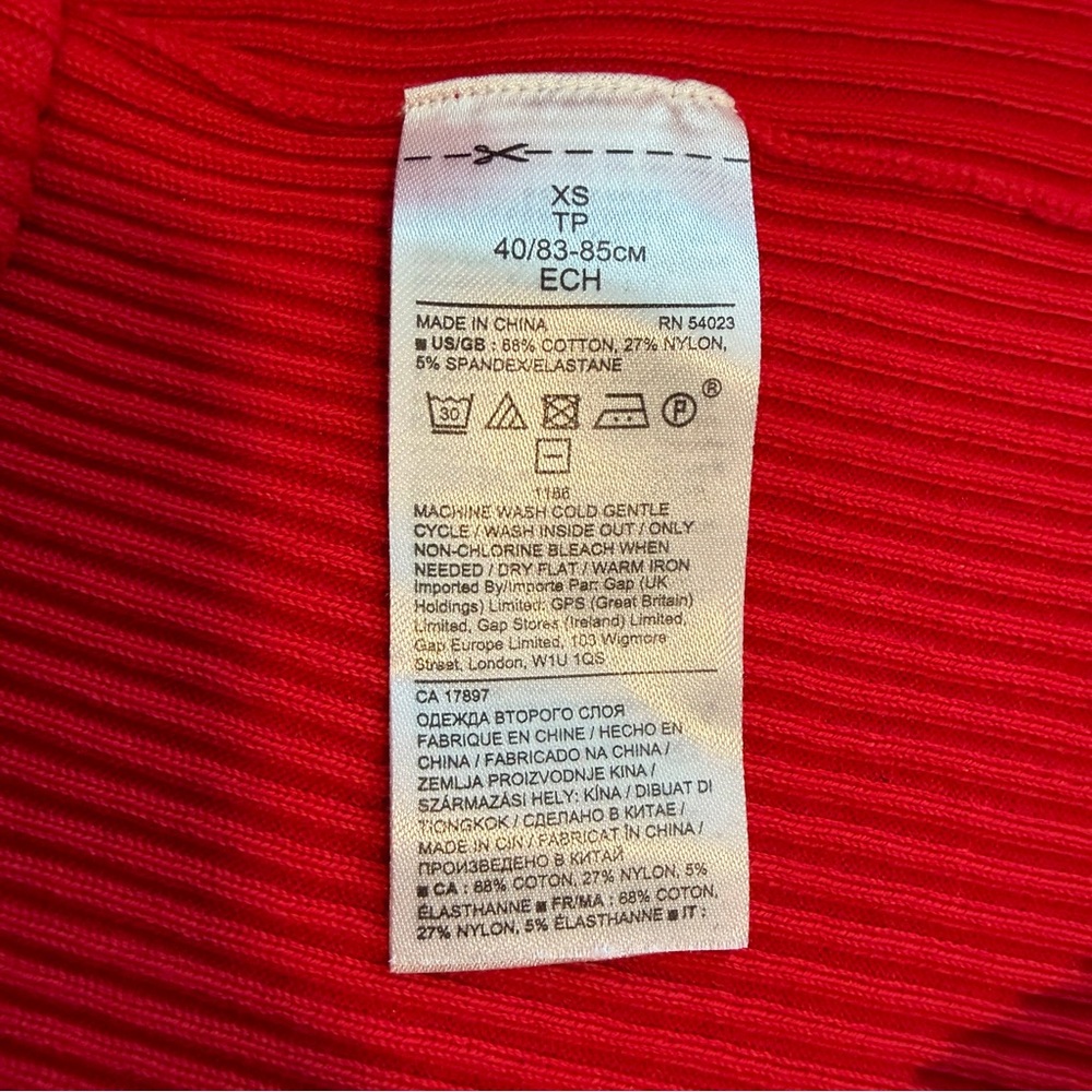 Banana Republic Red Short Sleeve Tee Size XS - Picture 6 of 6